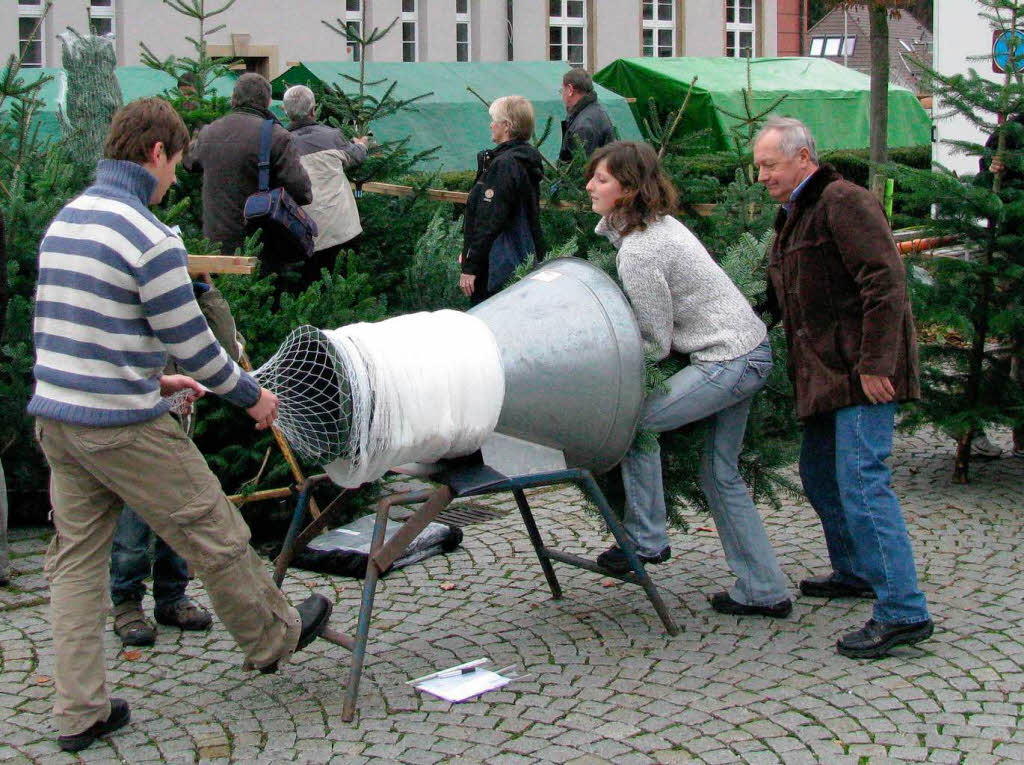 Lockte wieder viele Besucher an: Schwarzwälder Weihnachtmarkt im Münstertal Lockte wieder viele Besucher an: Schwarzwälder Weihnachtmarkt im Münstertal