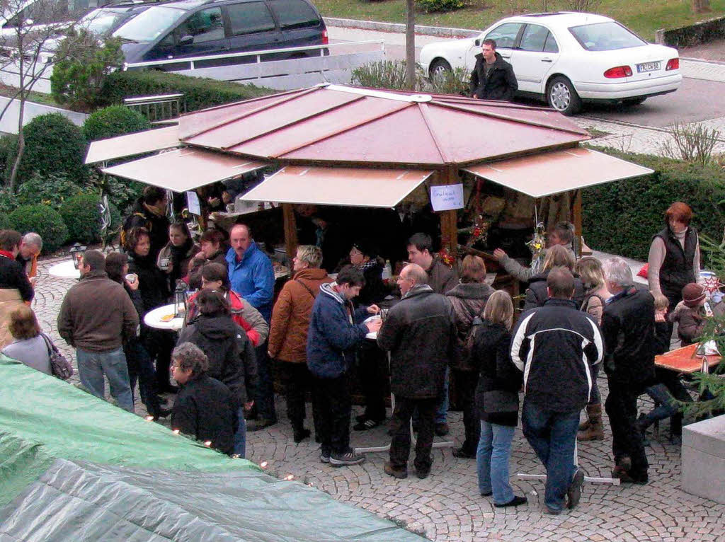 Lockte wieder viele Besucher an: Schwarzwälder Weihnachtmarkt im Münstertal Lockte wieder viele Besucher an: Schwarzwälder Weihnachtmarkt im Münstertal