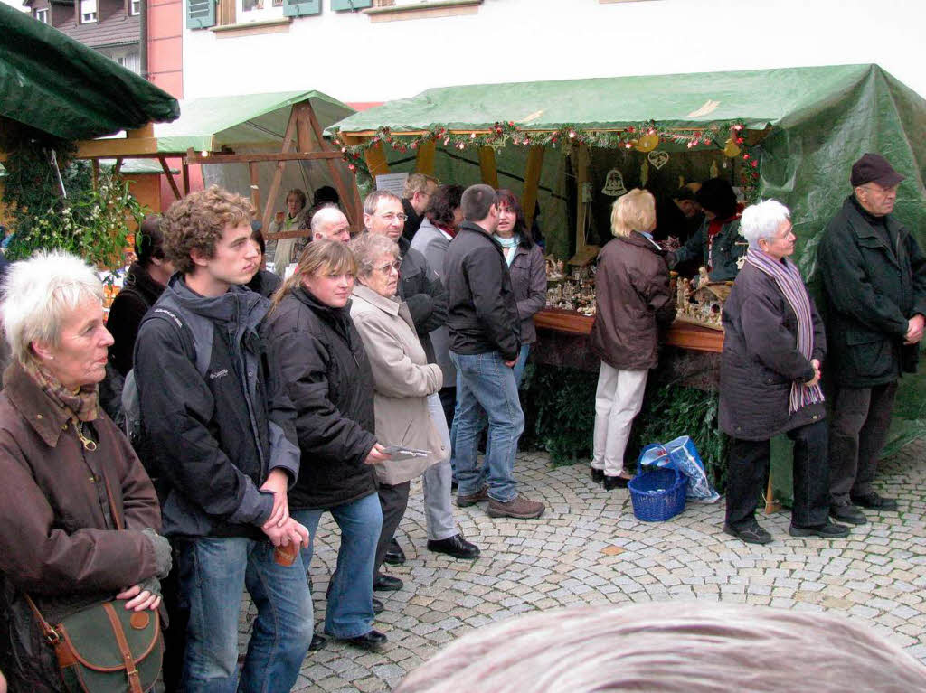 Lockte wieder viele Besucher an: Schwarzwälder Weihnachtmarkt im Münstertal Lockte wieder viele Besucher an: Schwarzwälder Weihnachtmarkt im Münstertal