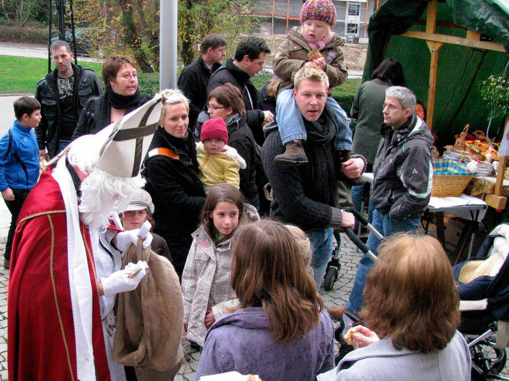 Lockte wieder viele Besucher an: Schwarzwälder Weihnachtmarkt im Münstertal Lockte wieder viele Besucher an: Schwarzwälder Weihnachtmarkt im Münstertal
