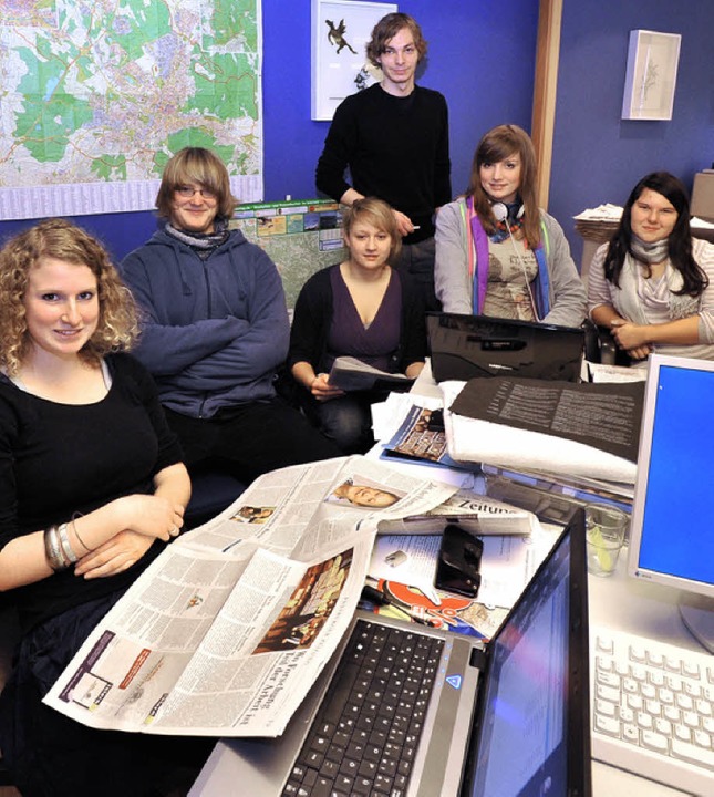 Junges Redaktionsteam (von links): Lea..., Johanna Machunze und Sonja Walters    | Foto: Bamberger