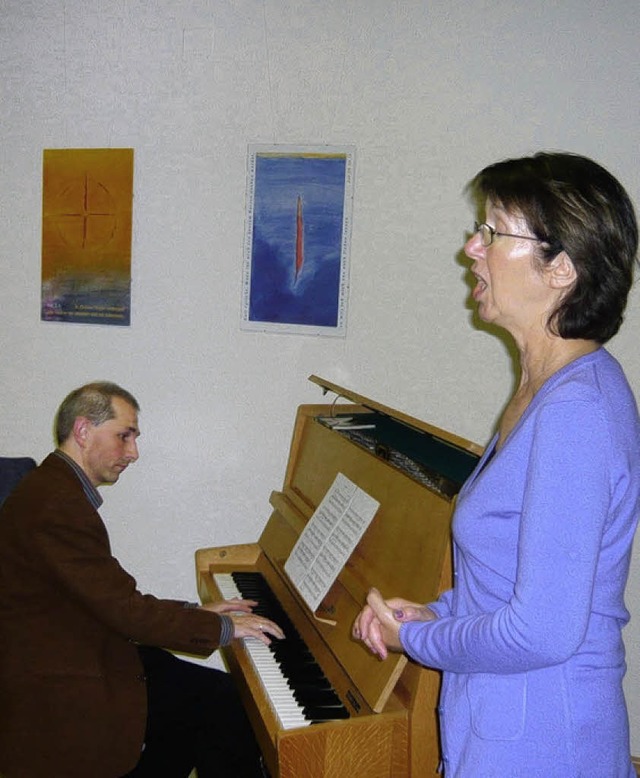 Matthias Weber  und Ursula  Traub beim Brahms-Abend       | Foto: Brust