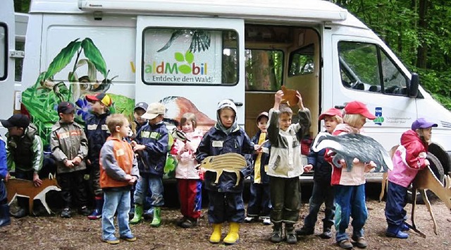 Das Waldmobil bietet den Jngsten die ...it, selbst im Wald zu experimentieren.  | Foto: privat