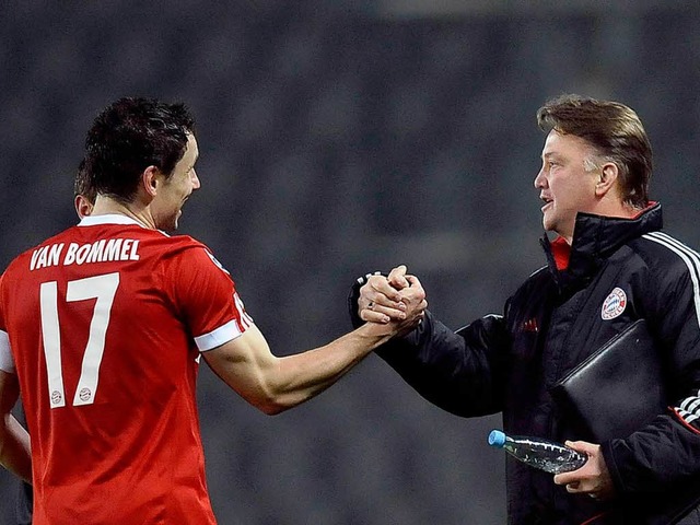 &#8222;Wir haben sehr gut gespielt, un...ern-Trainer Louis van Gaal  zufrieden.  | Foto: ddp