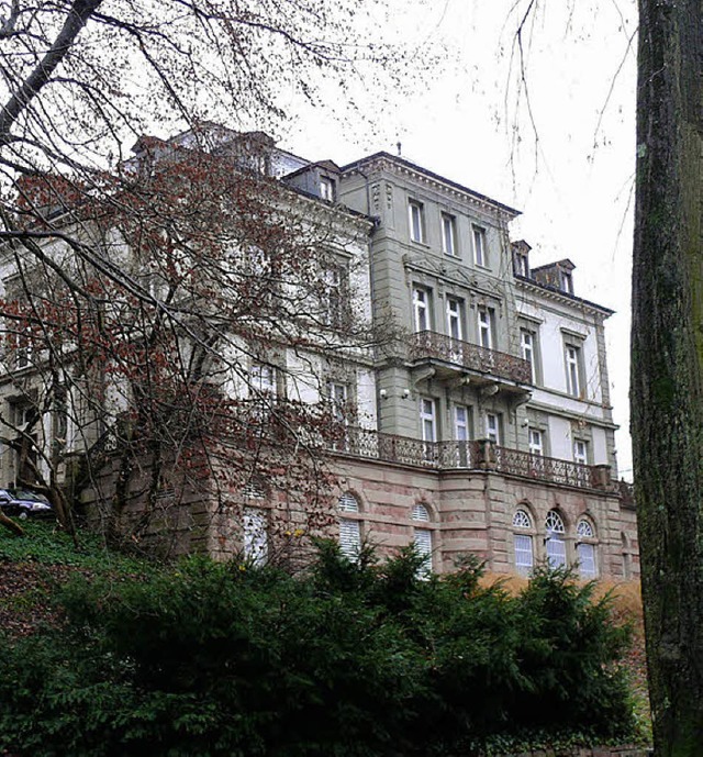 Aus der  Villa Berberich soll mehr als...werden, sagt der  potenzielle Kufer.   | Foto: baumgartner