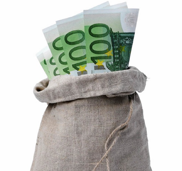 So ein dicker Sack voll Geld fr Banke...ssfllt vielen Brgern und Politikern.  | Foto: fotolia