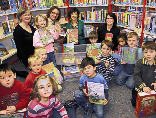 Elf Kindergartenkinder haben in der Ti...el, Karin Wolfer und Hartmut Schlch    | Foto: Freudig