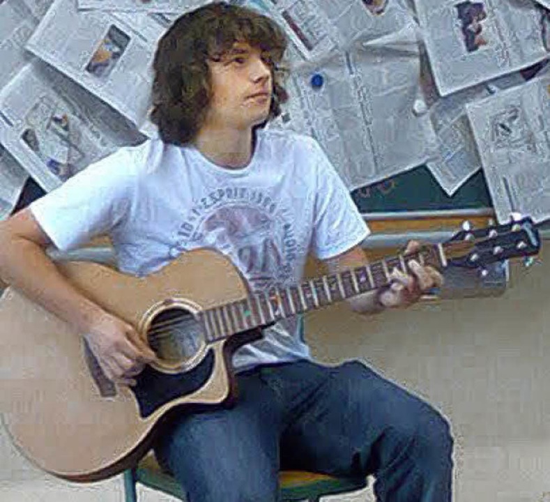 DSDS-Star Dominik im Klassenzimmer   | Foto: Privat