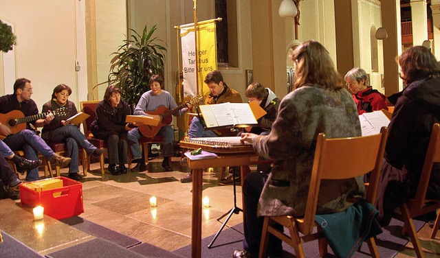 Der Liederkreis in der St. Martins Kirche  | Foto: Marcus Seuser