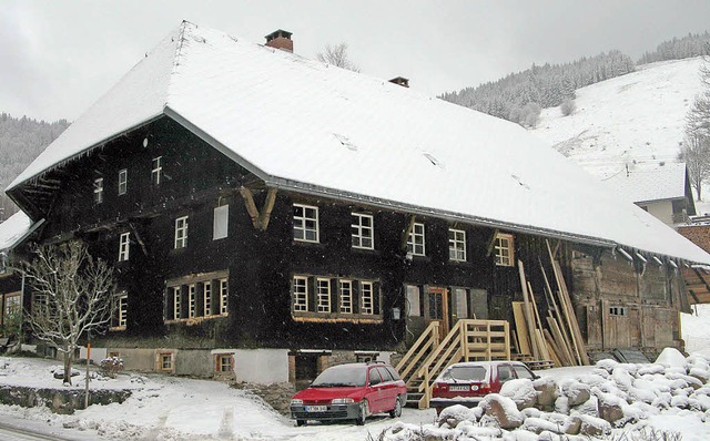 Ein schnes Beispiel fr die Erhaltung...au-Hof, der in neuem Glanz erstrahlt.   | Foto: Ulrike Spiegelhalter