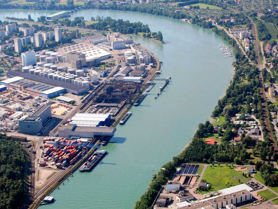 Rhein Ist Als Grenze Zwischen Deutschland Und Schweiz Entmachtet Basel Badische Zeitung