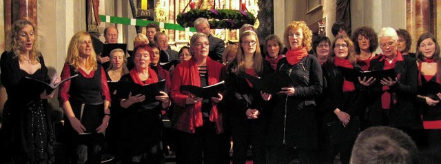 Chormitglieder der Musikschule Nrdlic...chtskonzert  in der Nordweiler Kirche.  | Foto: Reiner Merz