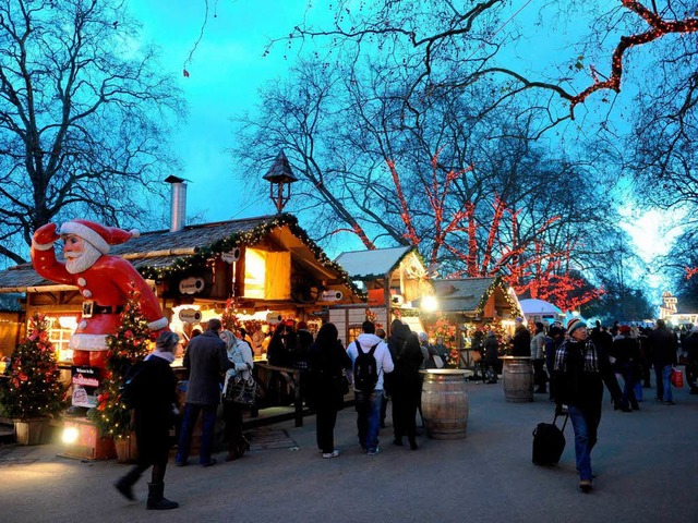 Der deutsche Weihnachtsmarkt im Londoner Hyde Park.  | Foto: dpa