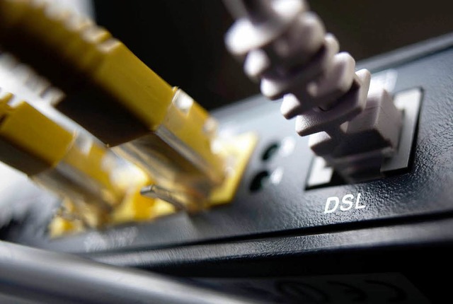 Wo es beim Ausbau der DSL-Netze in Sd...och auf den eigenen DSL-Router warten.  | Foto: dpa