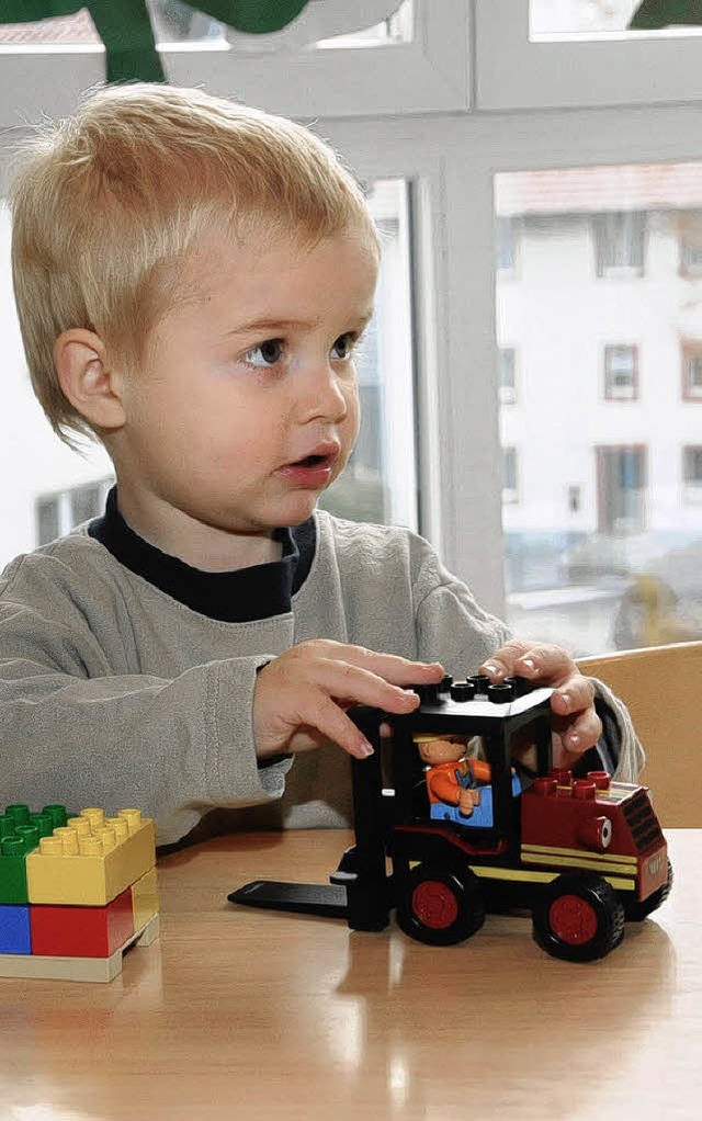 Der Zug  fr   drei  der sechs Kinderg...rbleibenden Standorte  entschieden.     | Foto: Robert Bergmann