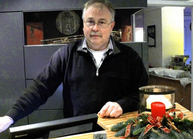 Klaus Kummle vom Hotel Schweizerblick ...r  einen neuen Arbeitsplatz  schaffen.  | Foto: saskia baumgartner