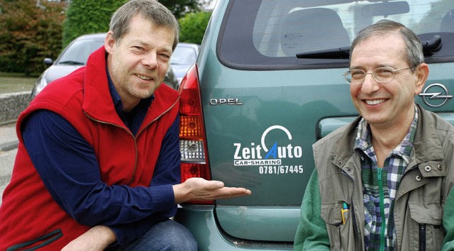 Thomas Gille (links) und Frank C. Lasch vom Verein Zeitauto  | Foto: ges
