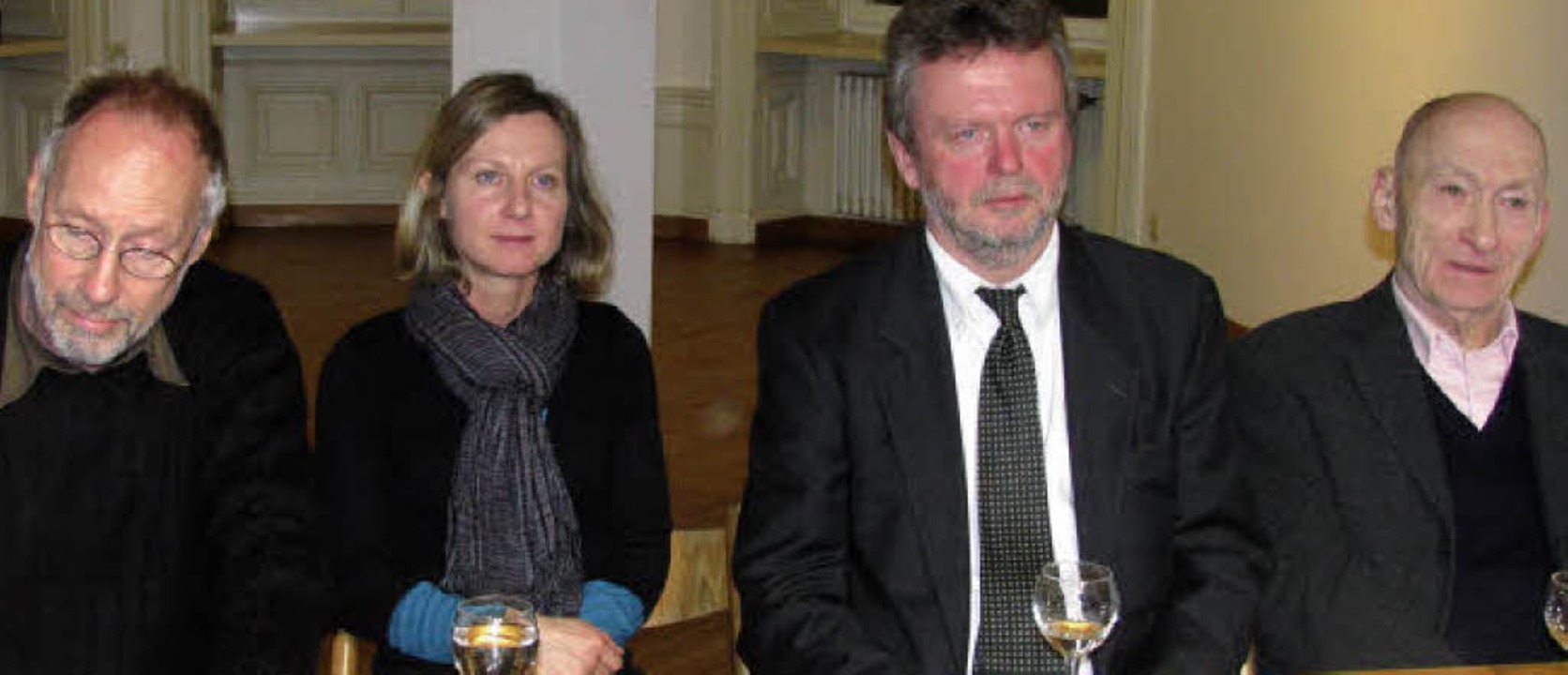 Tief besorgt: der Vorstand des Kunstve...ank van Veen und Hans Ross (von links)  | Foto: Michael Gottstein
