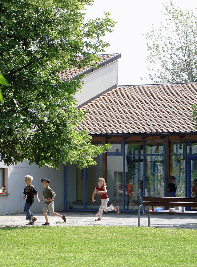 Die Grundschule soll 2010  erweitert werden.   | Foto: LANGELOTT