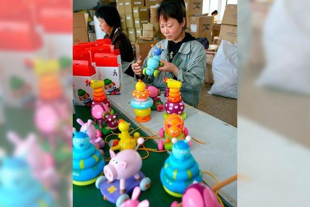 Holzspielzeug aus China: Von den Armen für die Reichen