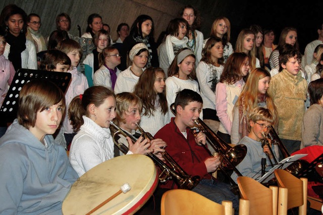 Die Schulgemeinschaft der Integrativen...rte mit einem weihnachtlichen Konzert.  | Foto: Pia Grttinger