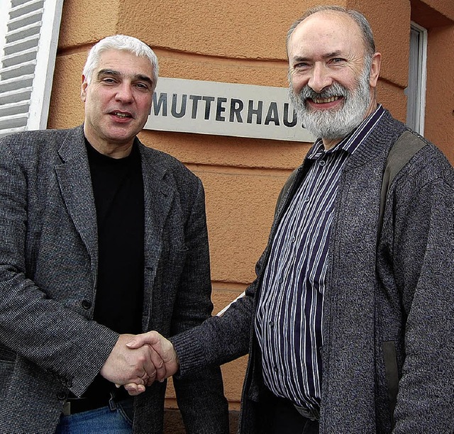 Stefan Mller (links) verabschiedet Ge...en im Diakonissenhaus in Nonnenweier.   | Foto: Hagen Spth