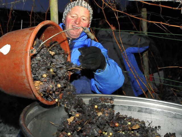 Winzer und Winzerkeller-Aufsichtsratsm... den krnenden Abschluss der Weinlese.  | Foto: Alexander Anlicker