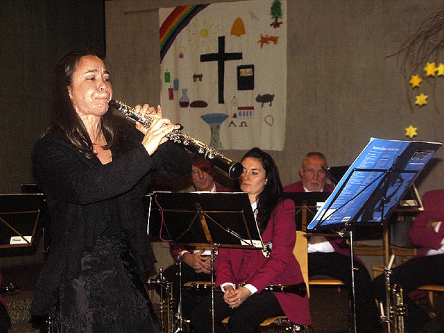 Magdalena Maekawa bei ihrem gefhlvollen Spiel auf der Oboe.   | Foto: Tina Lindemann