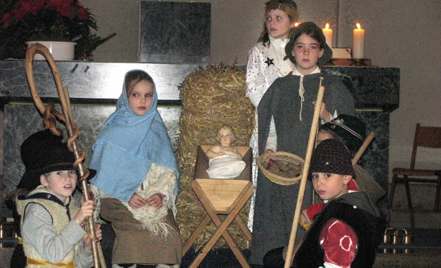 In St. Martin hatten die Kinder viel F...n Familiengottesdienst. (Bild rechts)   | Foto: Michael Gottstein