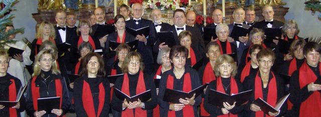 Der Kirchenchor St. Mrgen erfreute   seine Zuhrer  in hchstem Ma.  | Foto: liane schillling