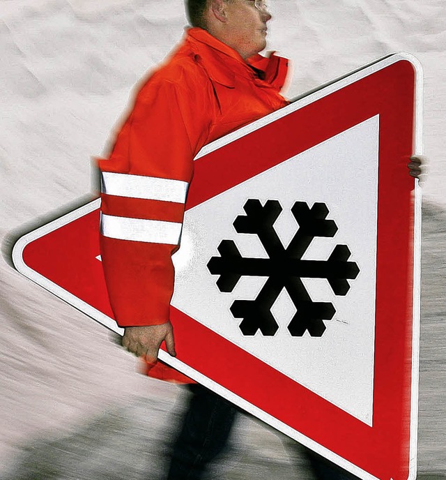 Fr viele Verkehrsteilnehmer kam die W...or  glatten Straen gestern  zu spt.   | Foto: dpa