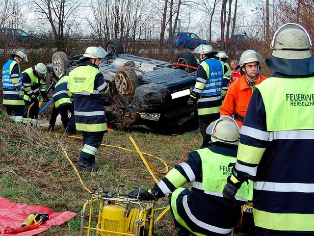 Feuerwehreinsatz an der Autobahn bei Herbolzheim.  | Foto: Martin Hmmerle (privat)