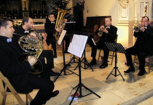 Die Formation Brass 5  spielte  in der Kenzinger Stadtkirche.  | Foto: Haberer