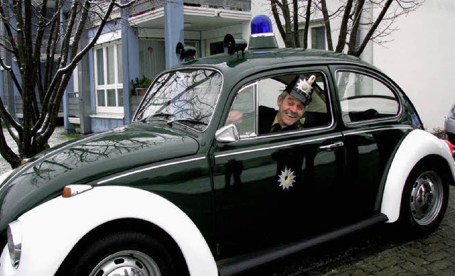 Albert Mller  auf der Fahrt zur Entlassung aus dem Polizeidienst   | Foto: monika rombach