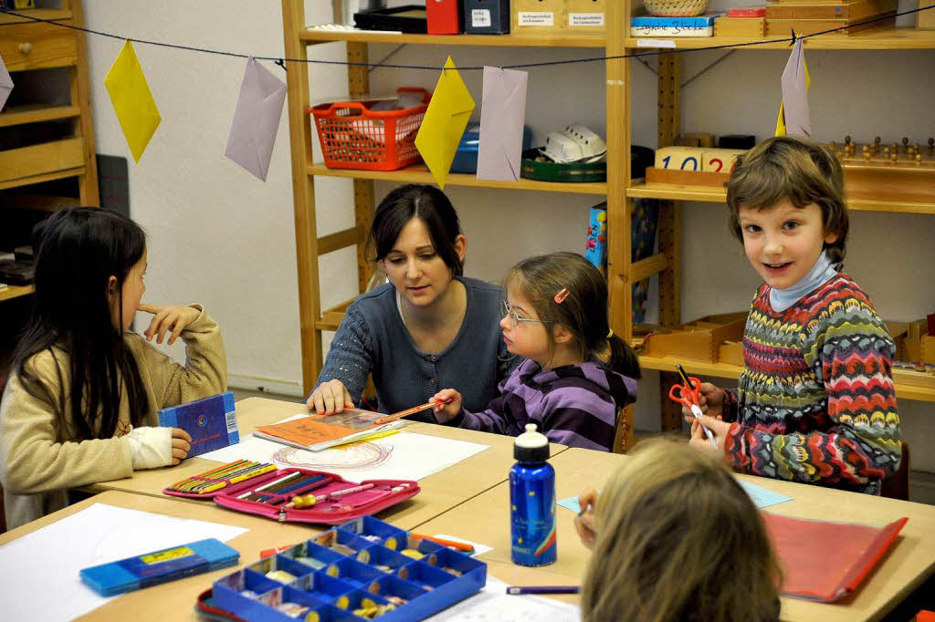 Die Maria Montessori-Schule war 1996 in Freiburg die erste inklusive Grundschule, die Kinder nicht einteilt in behindert und nicht behindert. Ein Besuch vor Ort.