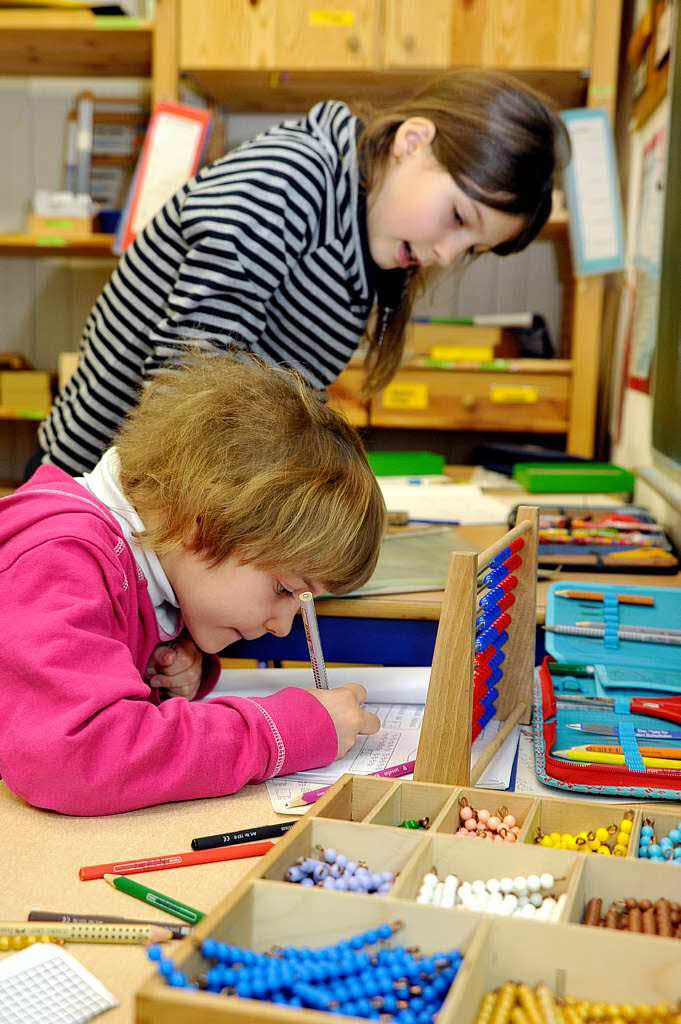 Die Maria Montessori-Schule war 1996 in Freiburg die erste inklusive Grundschule, die Kinder nicht einteilt in behindert und nicht behindert. Ein Besuch vor Ort.