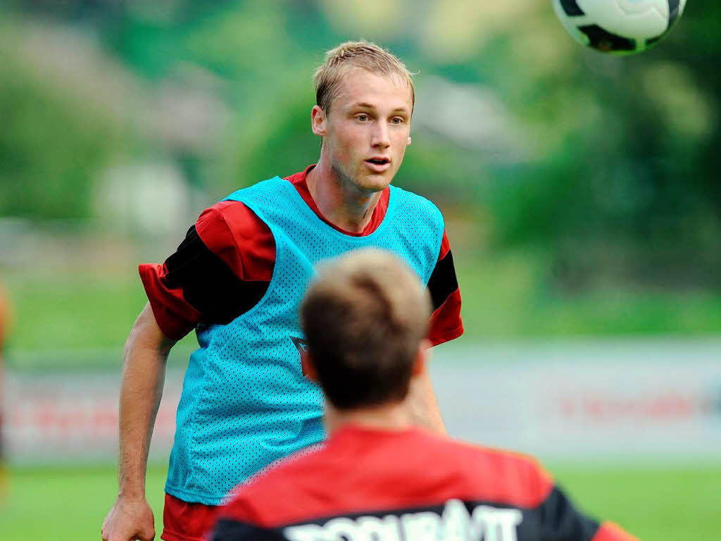SC Neuzugang Felix Bastians trainiert zum ersten Mal mit seinen neuen Mannschaftskameraden.