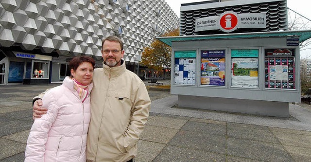 Leonore   und Eberhard Tschk  vor dem...Felix im Dezember 1984 entfhrt wurde.  | Foto: Petschel