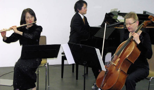 Gelungenes Spiel im Museum: Kyoko Kato...er) und Damaris Baltensweiler (Cello)   | Foto: MICHAEL GOTTSTEIN