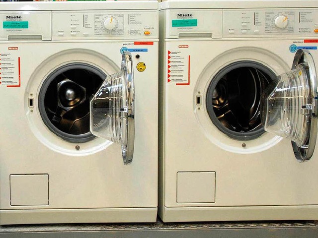 Die Waschmaschinen sehen zwar gleich a...ied zeigt sich  bei der Stromrechnung.  | Foto: ddp