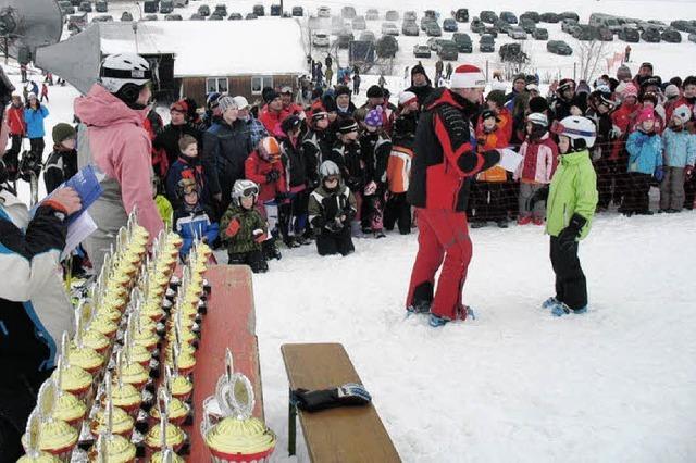 Viele Pokale am Schneeberg