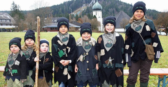 Voller Stolz prsentiert die Zunft der...Bestehen des  Narrenvereins gefeiert.   | Foto: DIETER MAURER