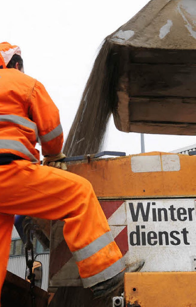 Der Winterdienst  ist auf den  Schneefall vorbereitet.   | Foto: dpa