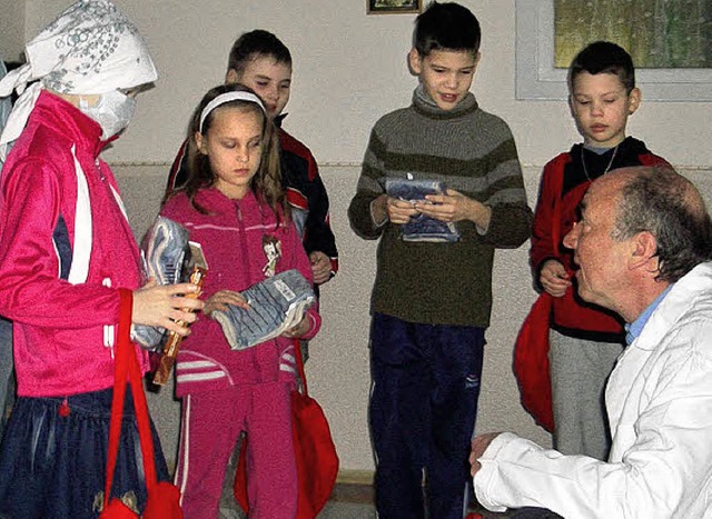 Unermdlich setzt sich Thomas Harms f...ahlengeschdigte Kinder in Kiew ein.    | Foto: Privat