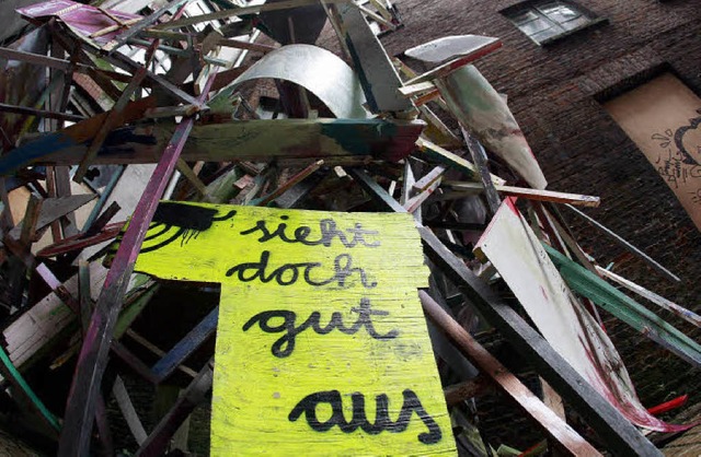 Knstler retten ein Stadtviertel vor d...otestplakat  im Hamburger Gngeviertel  | Foto: DPA/ DDP