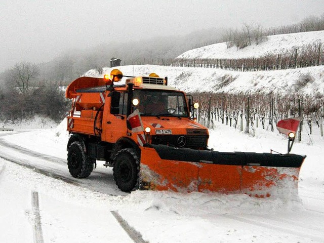 Rumfahrzeuge schoben am Texaspass bei Oberbergen den Schnee von der Strae.  | Foto: Ziesmer