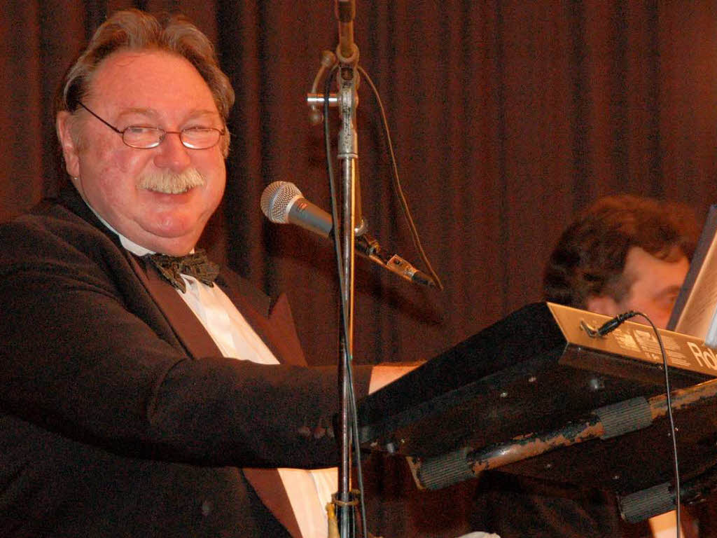 Die schönsten Bilder von der Neujahrsgala 2010 im Bad Säckinger Kursaal. Die schönsten Bilder von der Neujahrsgala 2010 im Bad Säckinger Kursaal.