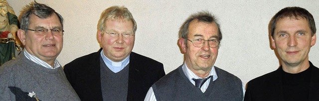 Stadtpfarrer Matthias Kirner (Zweiter ...ks), Manfred Henle und Michael Donkel   | Foto: Hansjrg Bader