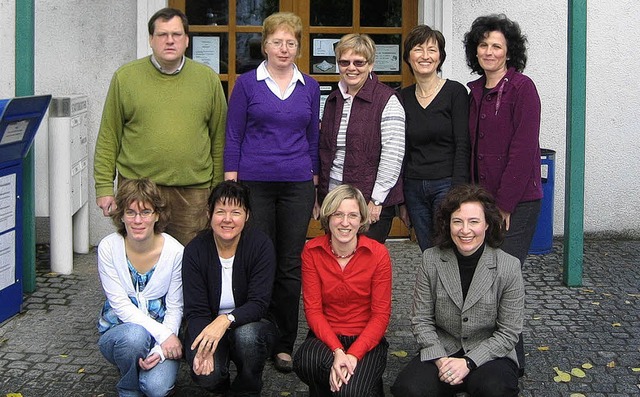 Das Team der Stadtbibliothek freut sic...leen Hellermann (nicht auf dem Bild).   | Foto: Privat