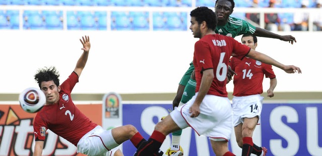 Fuballerisch ist beim Afrika-Cup eini...igeria bleiben die Zuschauer aber aus.  | Foto: dpa